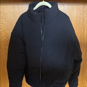 Brand New. No tags. Unisex. Alo Stretch Woven Puffer